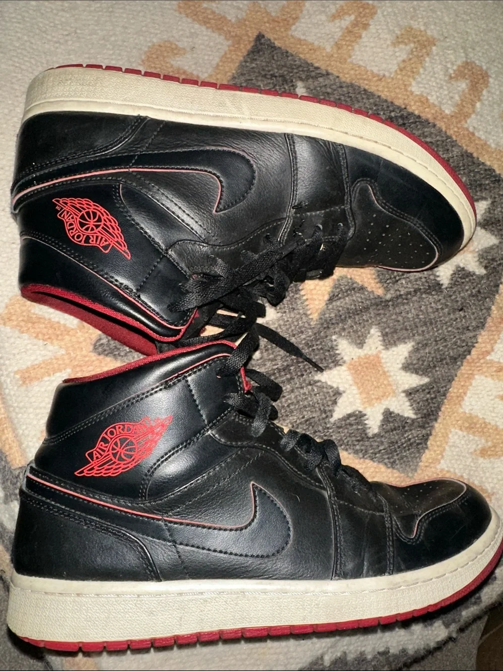 Rare Jordan 1 Retro Mid Black Red White